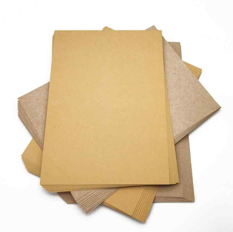 紙屋さんのクラフト板紙310 A4 40枚 厚さ約0.42ｍｍ 1枚約22ｇ 日本製 厚紙 クラフト紙 クラフトペーパー クラフトボード クラフト板紙３